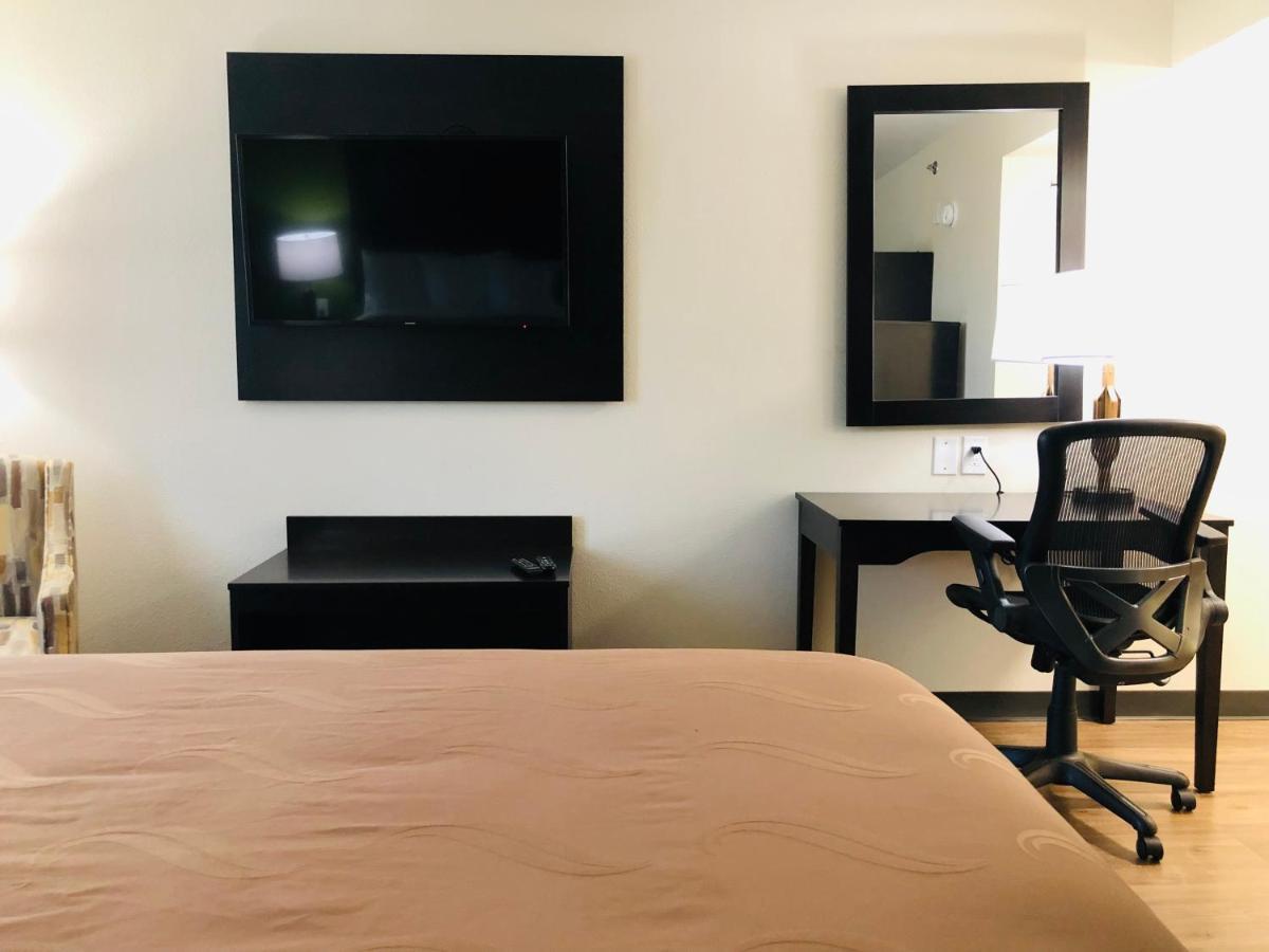 Quality Inn & Suites Lake Charles South Dış mekan fotoğraf