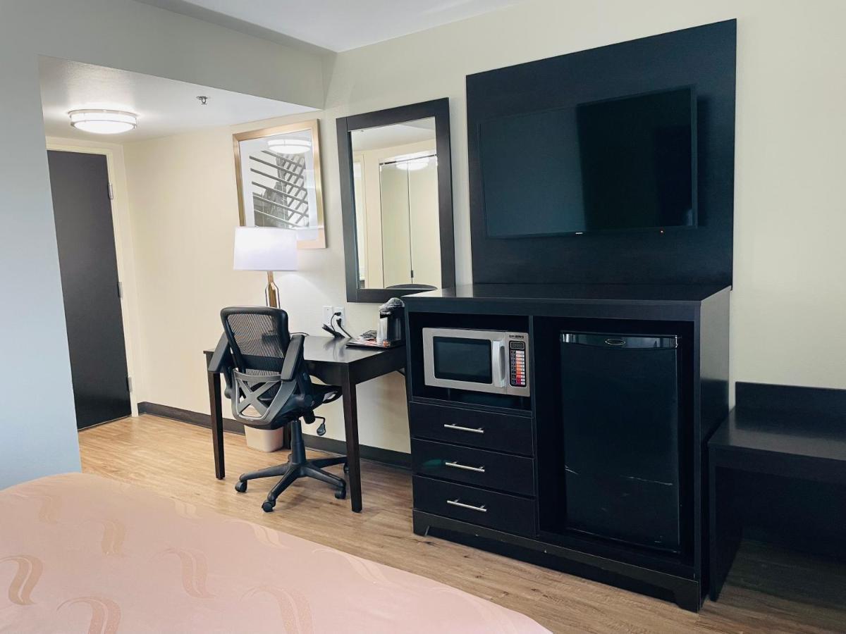 Quality Inn & Suites Lake Charles South Dış mekan fotoğraf