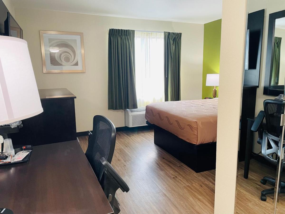 Quality Inn & Suites Lake Charles South Dış mekan fotoğraf