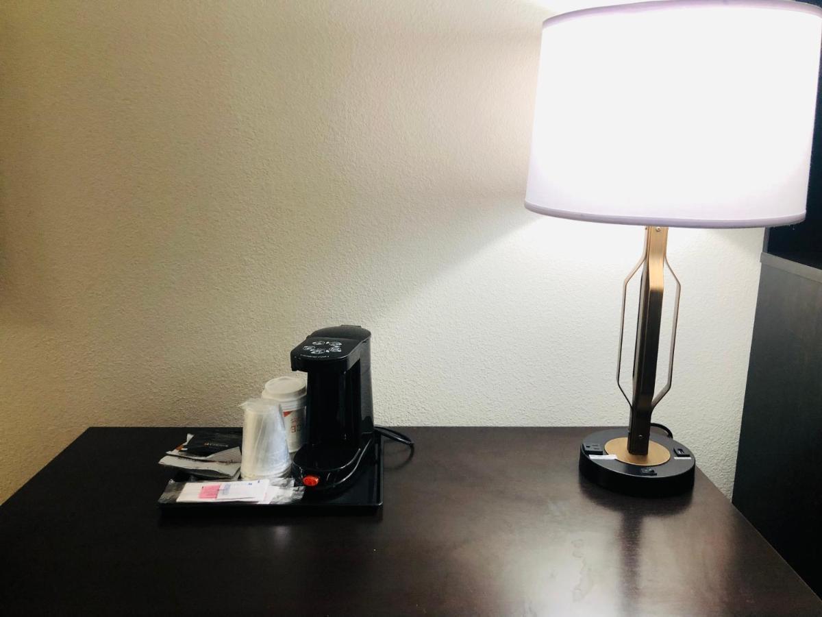 Quality Inn & Suites Lake Charles South Dış mekan fotoğraf