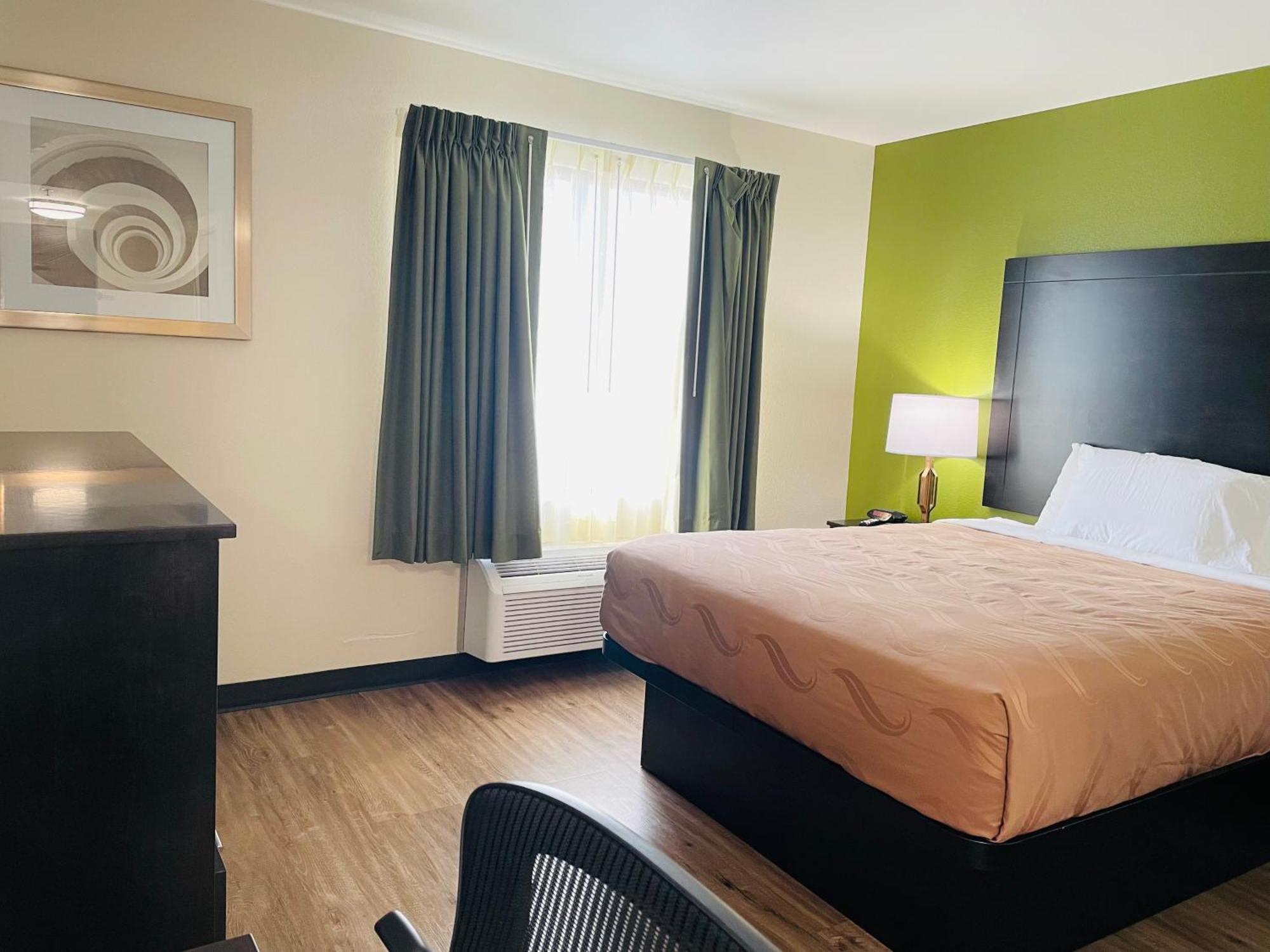 Quality Inn & Suites Lake Charles South Dış mekan fotoğraf