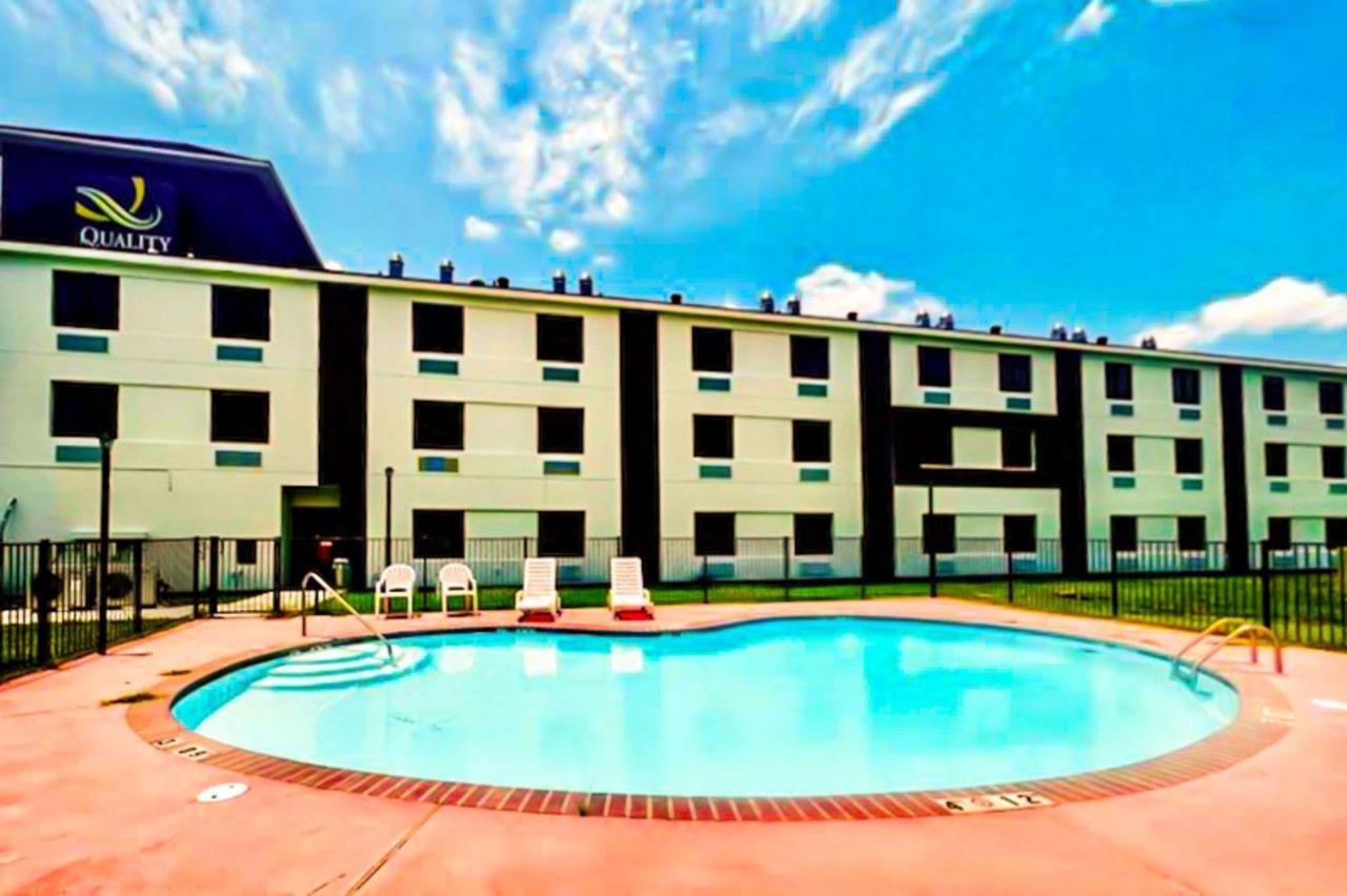Quality Inn & Suites Lake Charles South Dış mekan fotoğraf