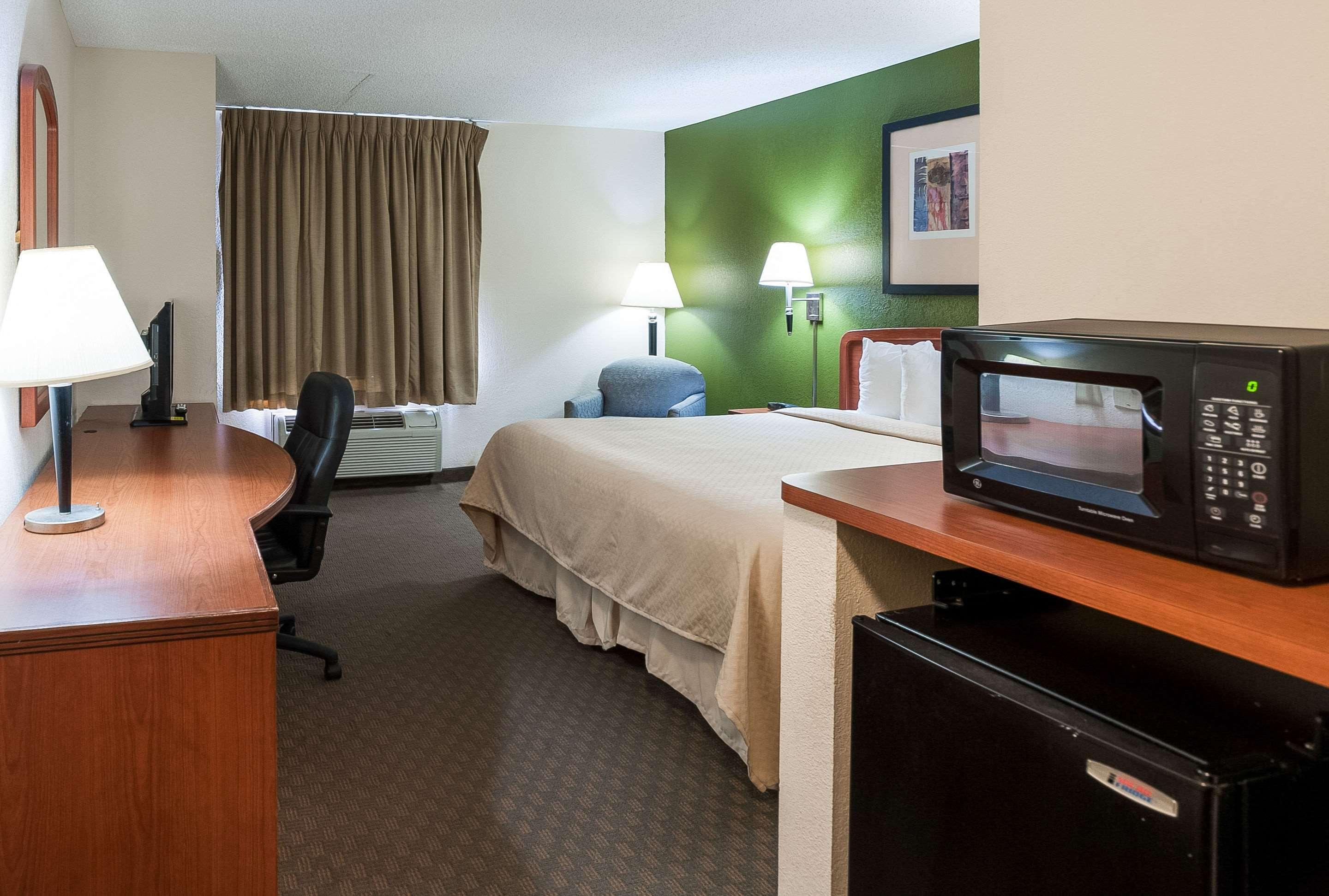 Quality Inn & Suites Lake Charles South Dış mekan fotoğraf