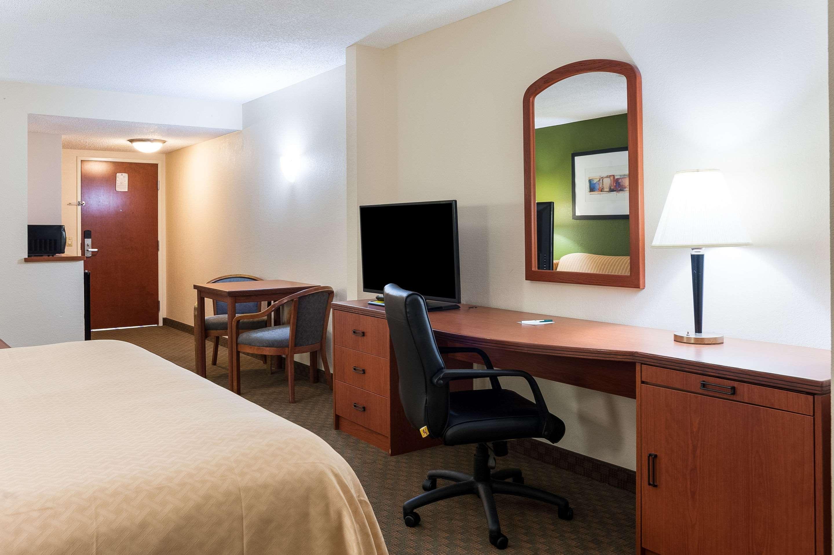 Quality Inn & Suites Lake Charles South Dış mekan fotoğraf
