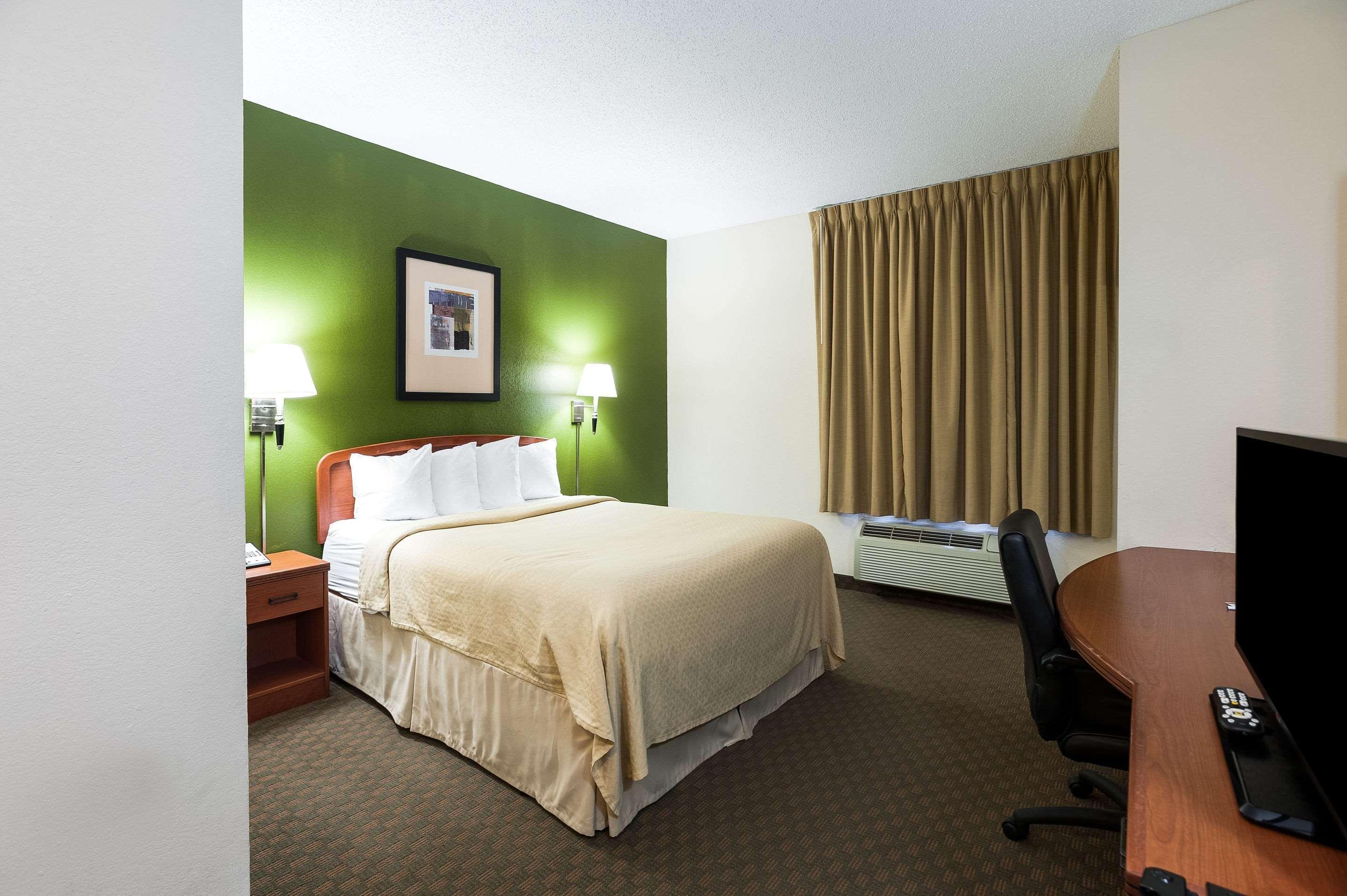 Quality Inn & Suites Lake Charles South Dış mekan fotoğraf