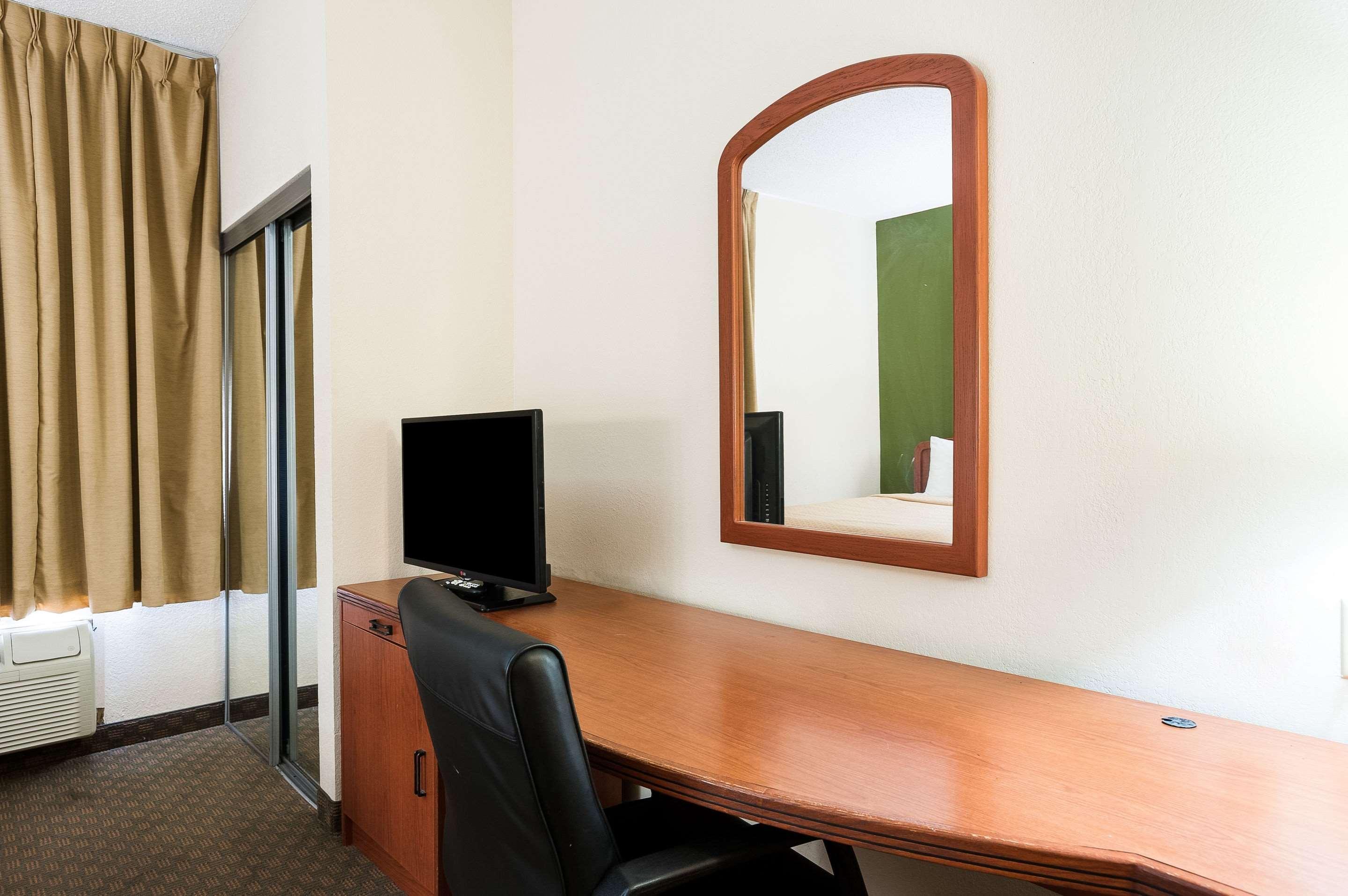 Quality Inn & Suites Lake Charles South Dış mekan fotoğraf