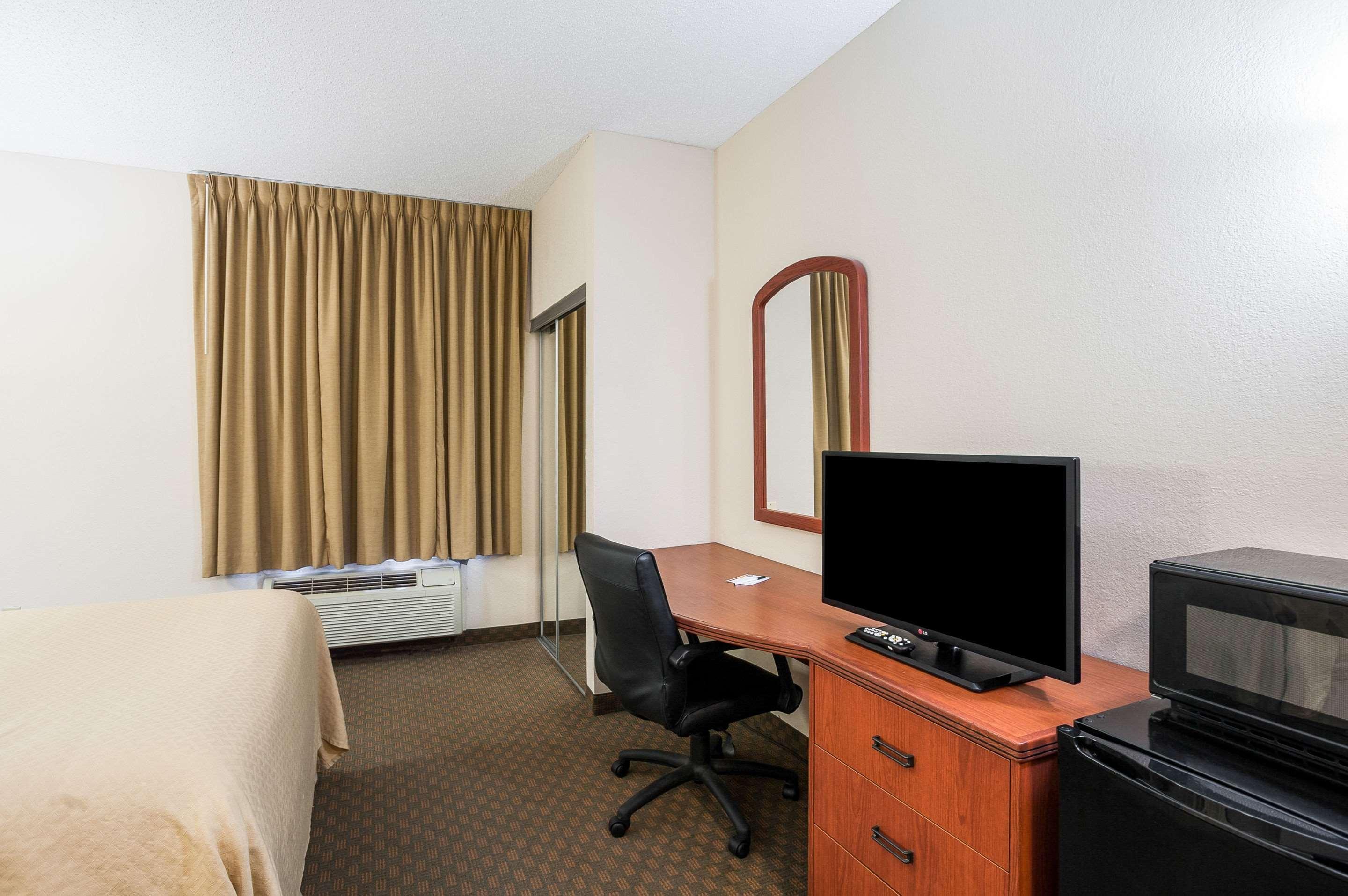 Quality Inn & Suites Lake Charles South Dış mekan fotoğraf