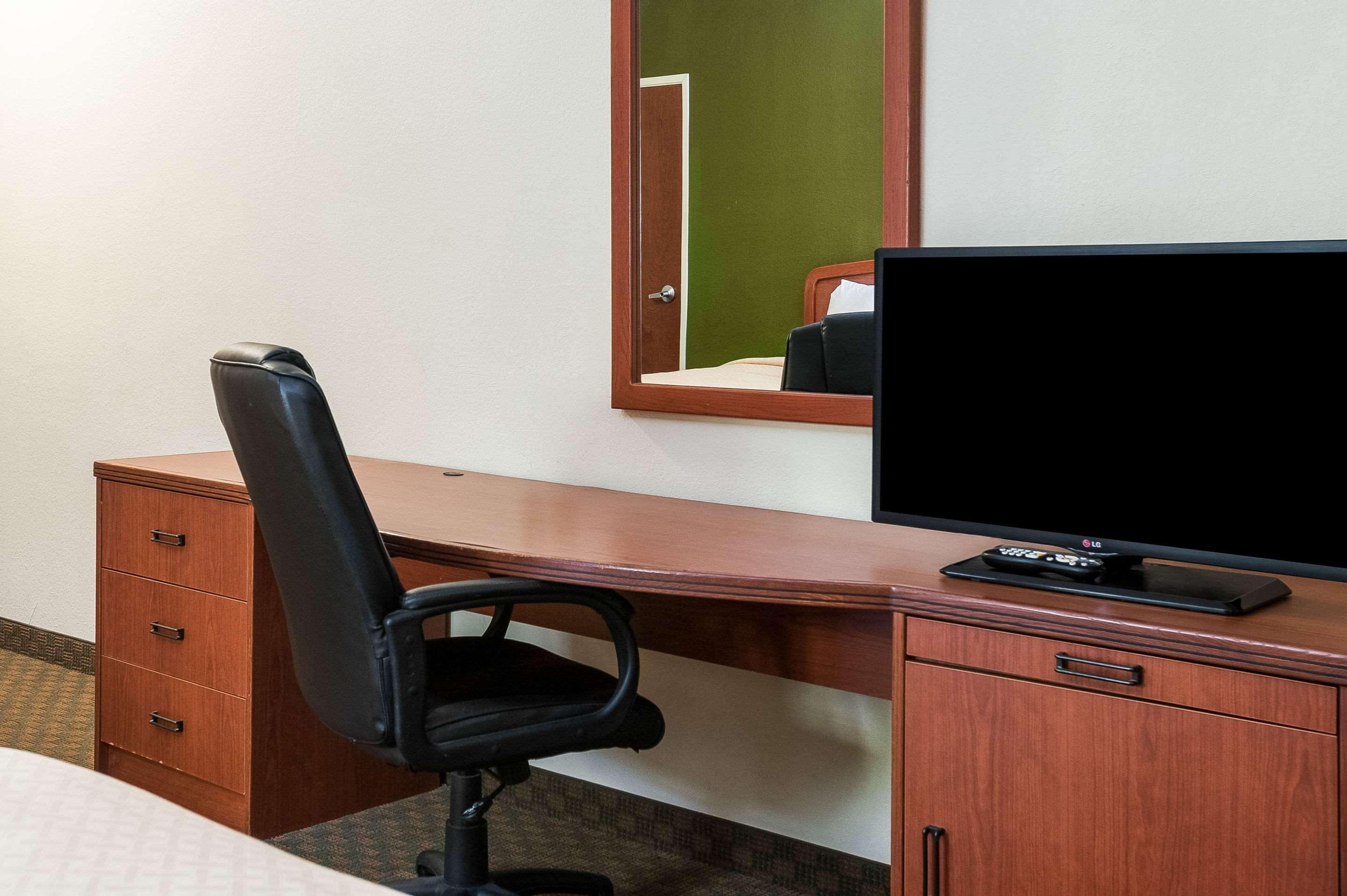 Quality Inn & Suites Lake Charles South Dış mekan fotoğraf