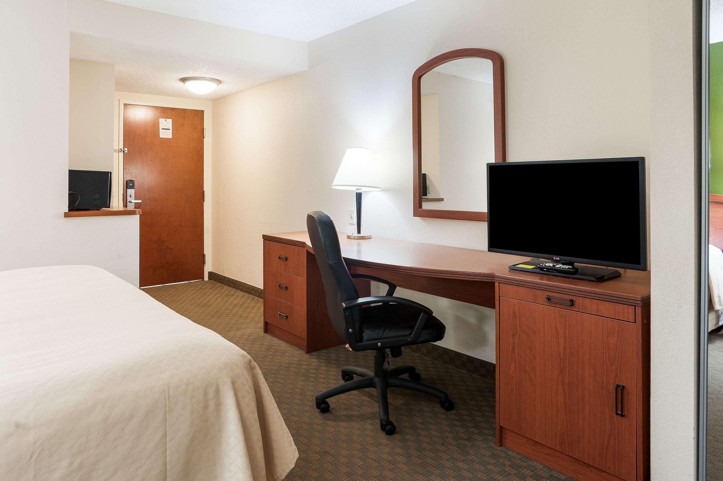 Quality Inn & Suites Lake Charles South Dış mekan fotoğraf