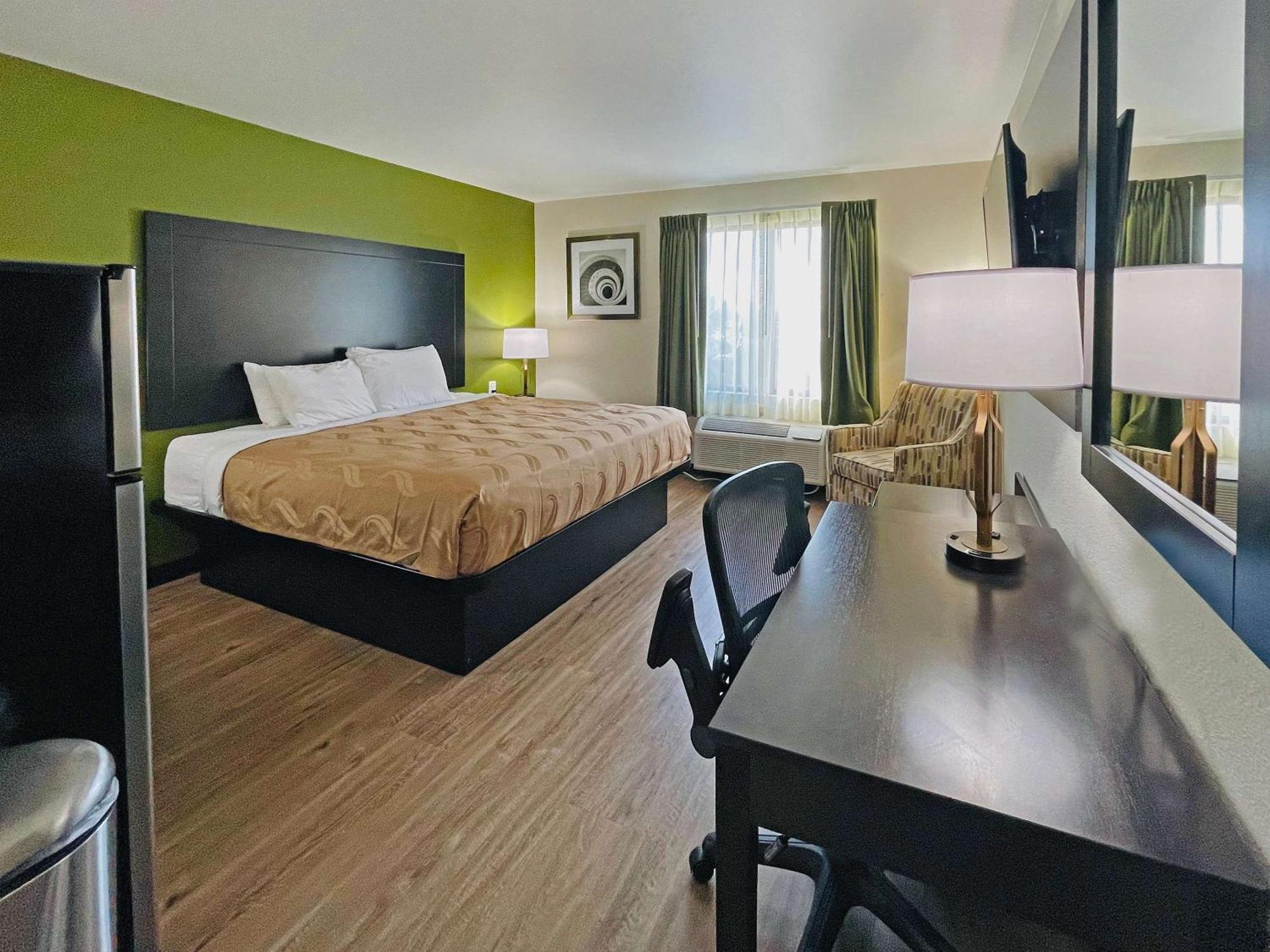 Quality Inn & Suites Lake Charles South Dış mekan fotoğraf