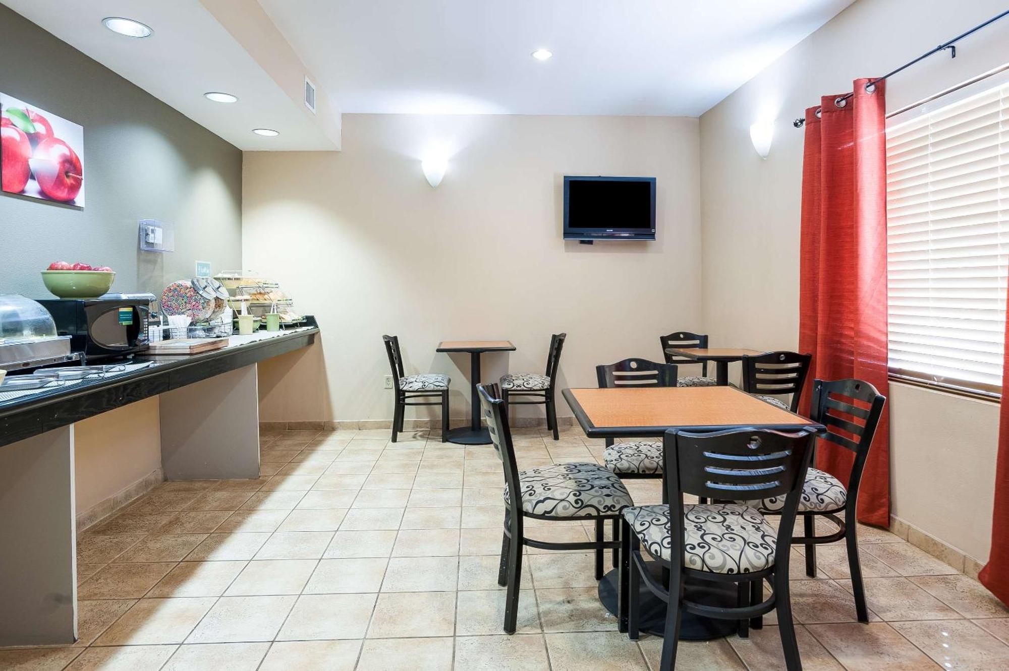 Quality Inn & Suites Lake Charles South Dış mekan fotoğraf