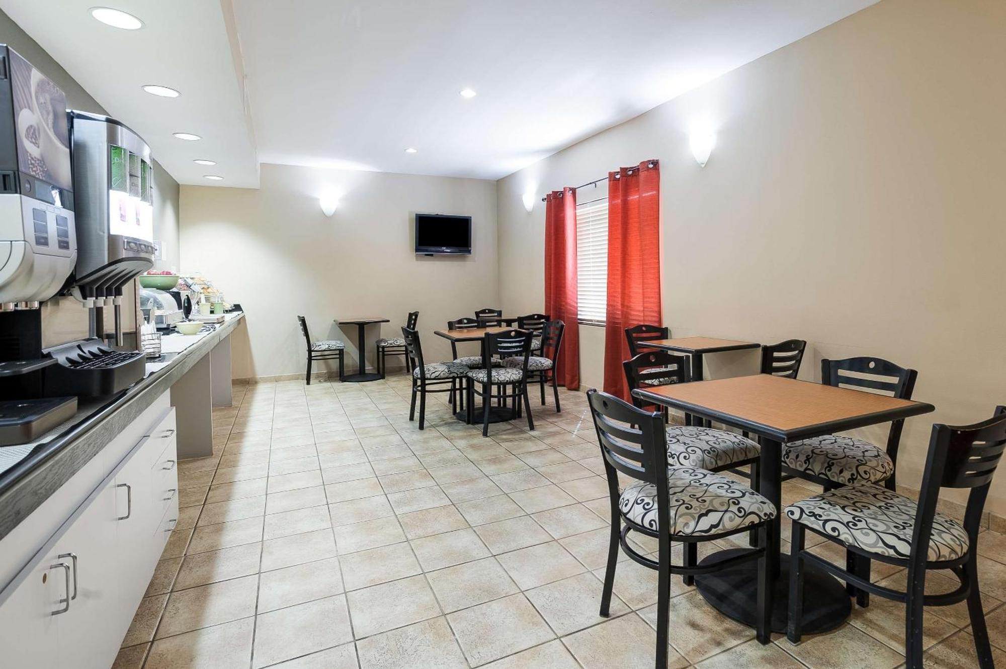 Quality Inn & Suites Lake Charles South Dış mekan fotoğraf
