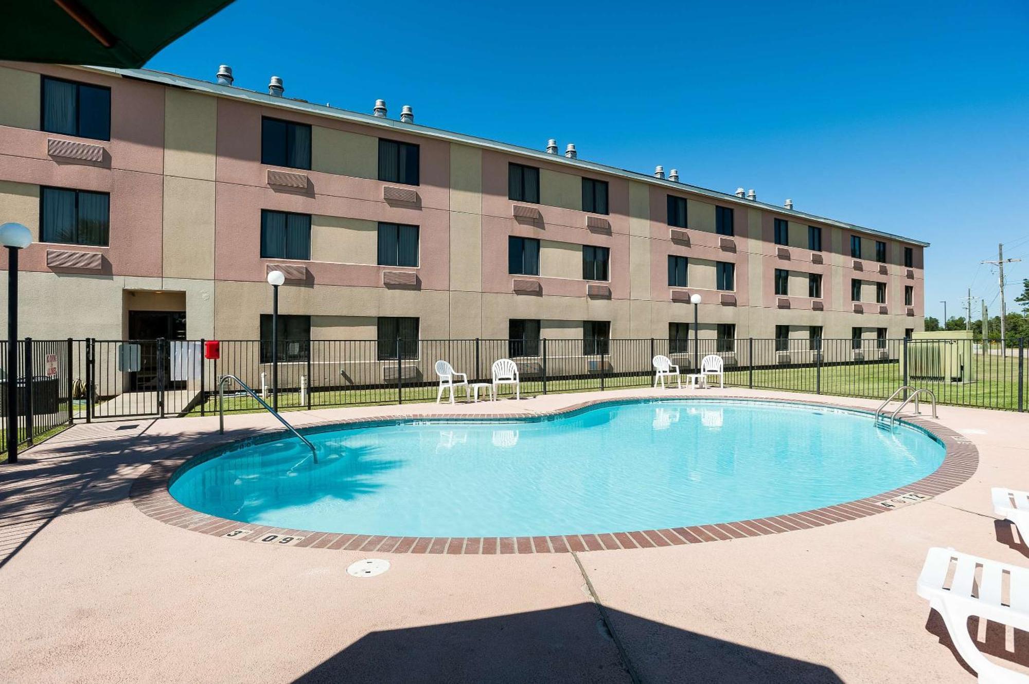 Quality Inn & Suites Lake Charles South Dış mekan fotoğraf